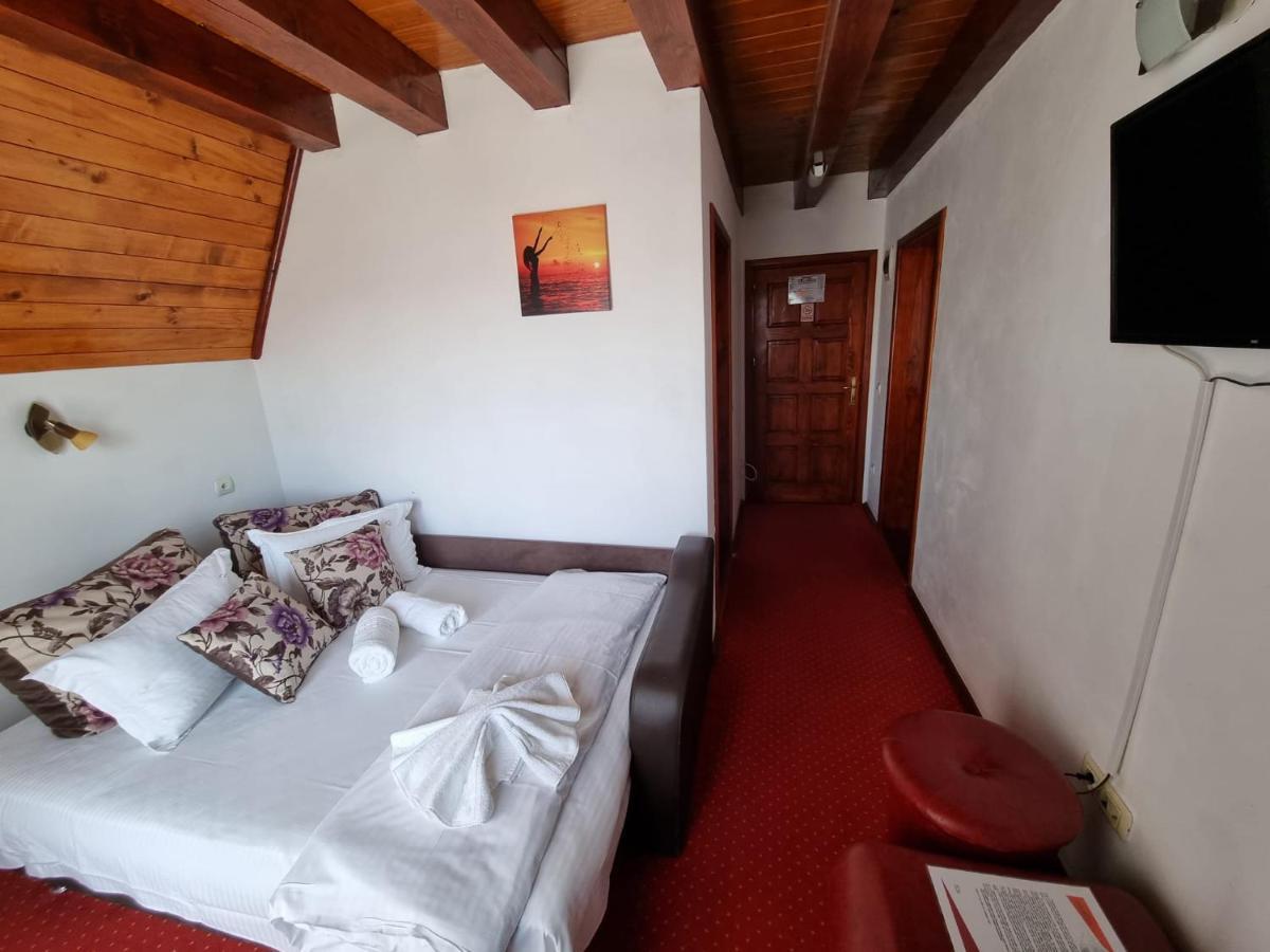 Casa Luca Otel Vama Veche Dış mekan fotoğraf